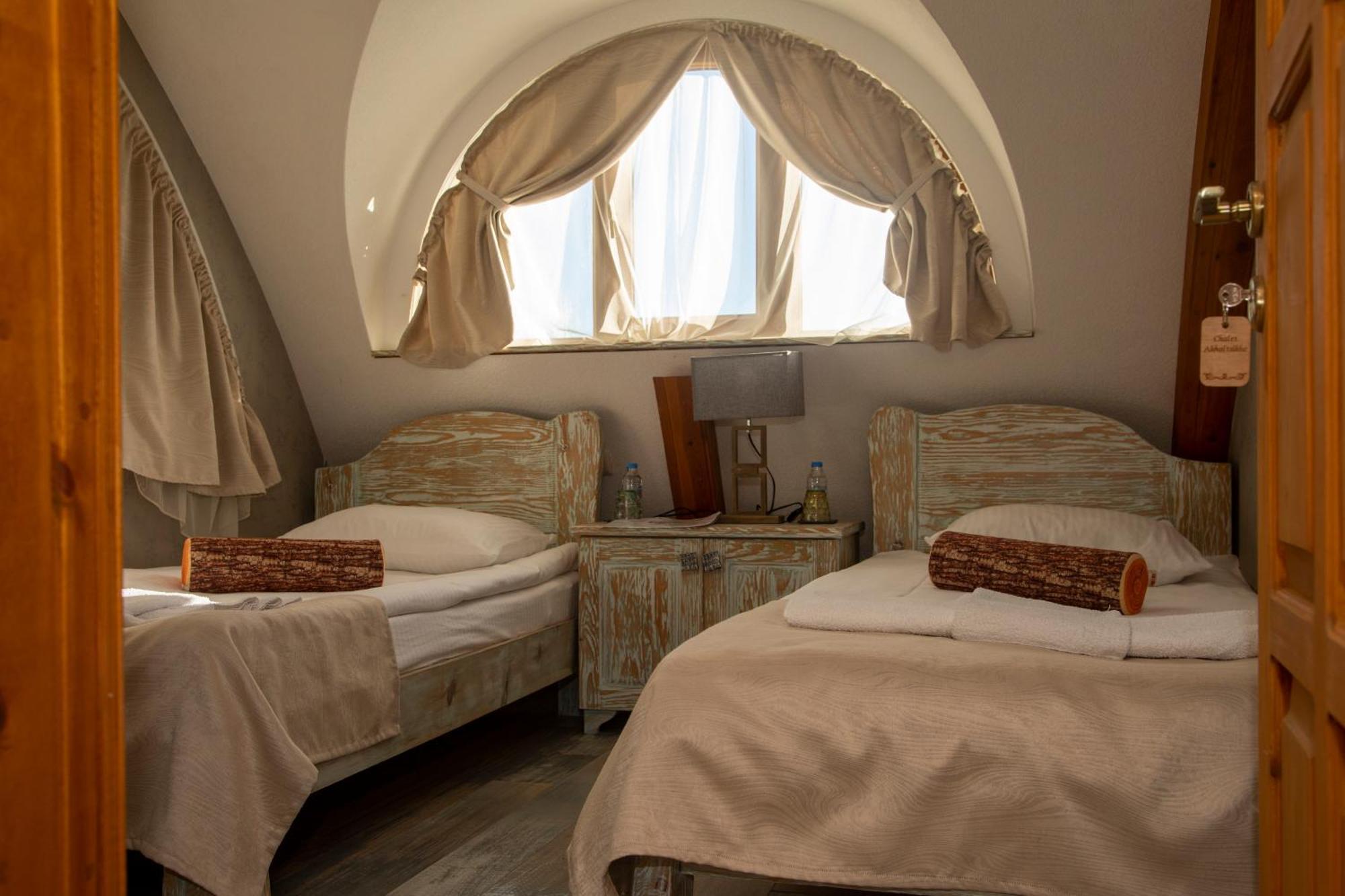 Art Chalet Akhaltsikhe  Room photo