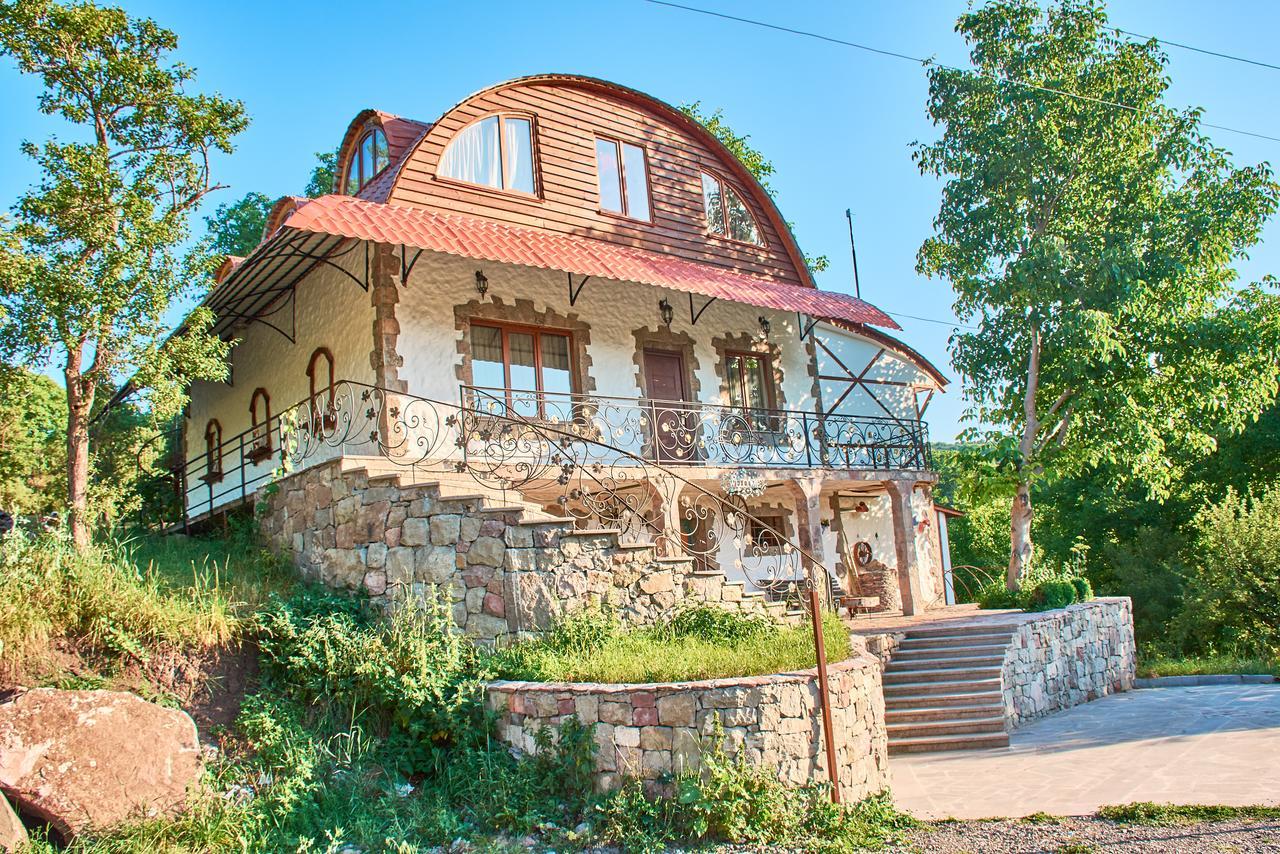 Art Chalet Akhaltsikhe  Exterior photo